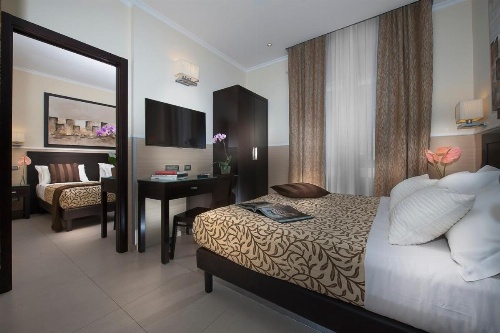 Yes Hotel image 19