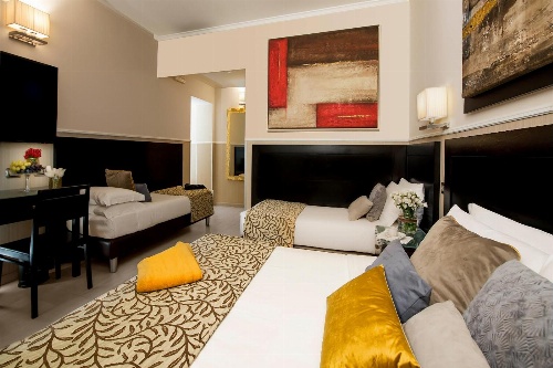 Yes Hotel image 2