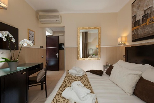 Yes Hotel image 22
