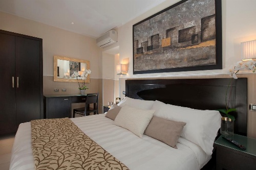 Yes Hotel image 32