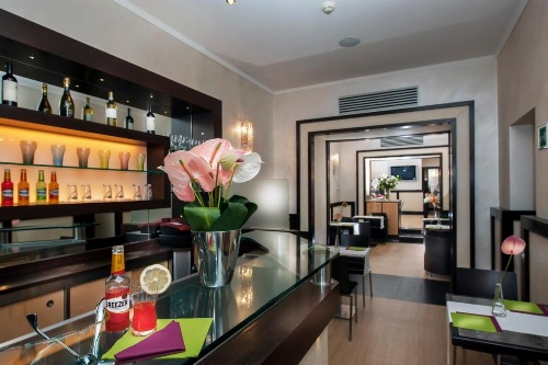 Yes Hotel image 39