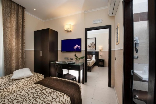 Yes Hotel image 45